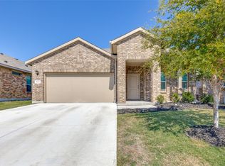 624 Blacktail Dr, Fort Worth, TX 76131