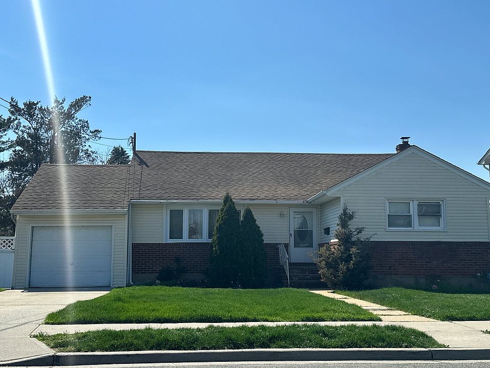1st image of 290 Arcadia Ave