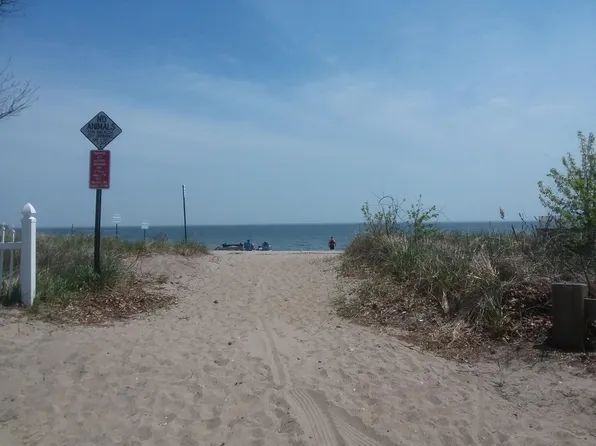 10 E Broadway #4, Milford, CT 06460