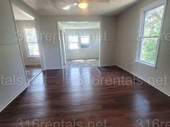 5th image of 1110 N Pine St