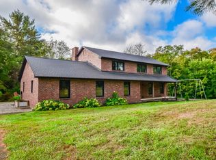 7 Rustic Dr, Millersburg, OH 44654