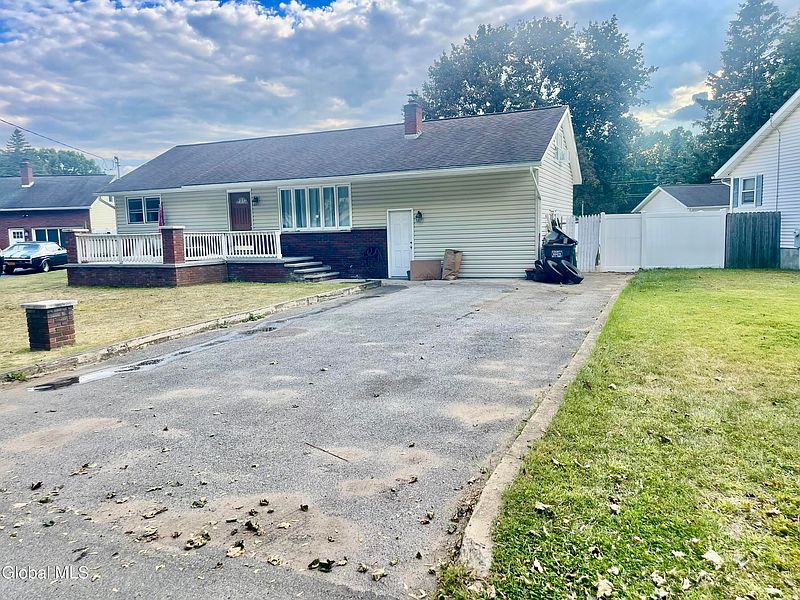 2nd image of 164 Dahlia Street