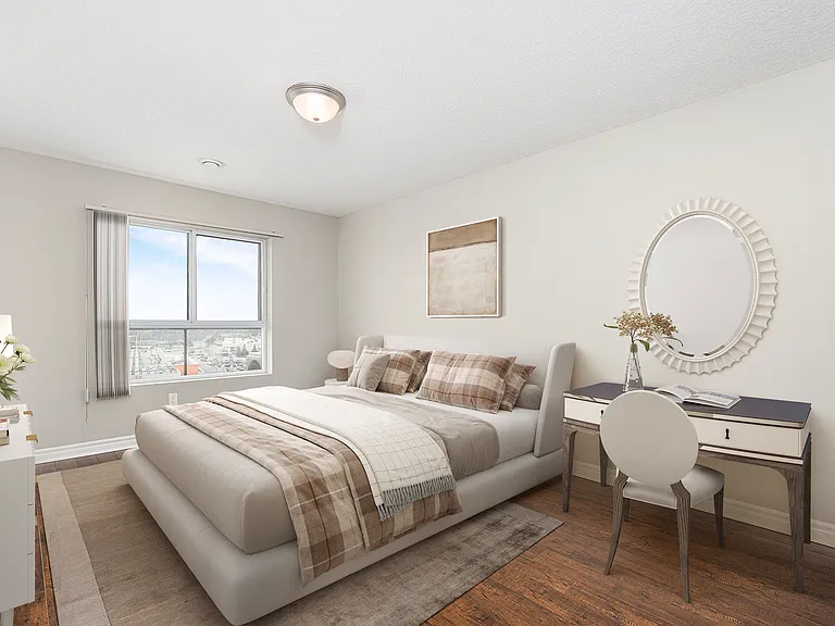 245 Lena Cres — Photo 12