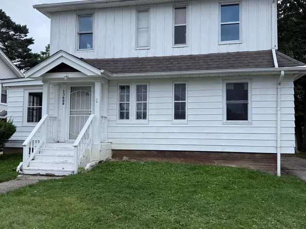 13608 Alvin Ave, Garfield Heights, OH 44105