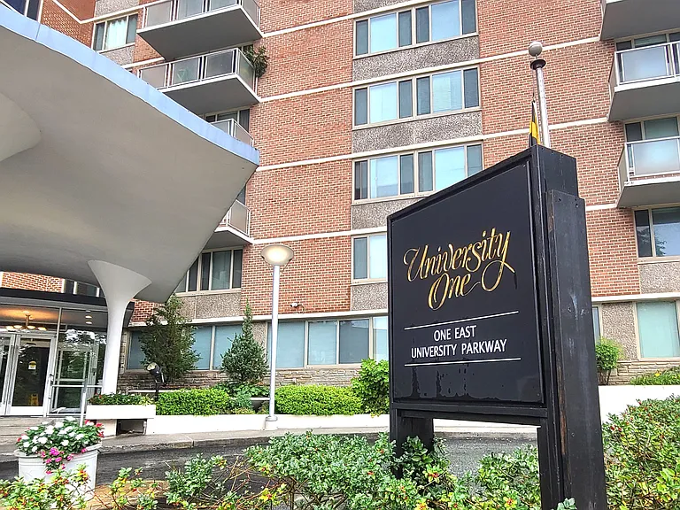 1 E University Pkwy #1408 — Photo 2