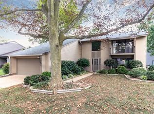 1752 Lake Christopher Dr, Virginia Beach, VA 23464