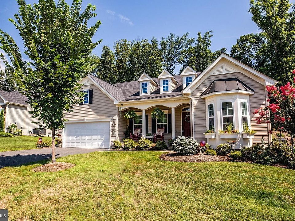 1st image of 1011 Jamis Pl