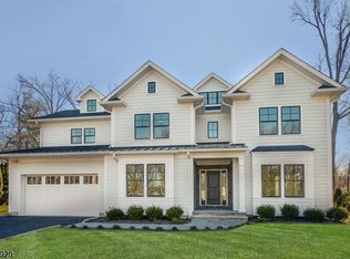 17 Dryden Ter, Short Hills, NJ 07078