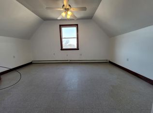25 Clayton St FLOOR 3, Malden, MA 02148