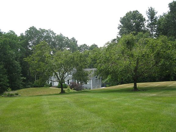 2nd image of 13 Dogwood Cir