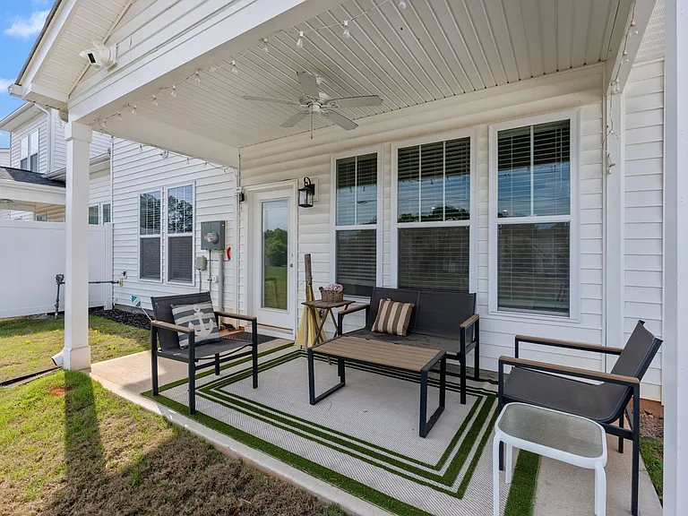 1615 Chelmsford Ct — Photo 31
