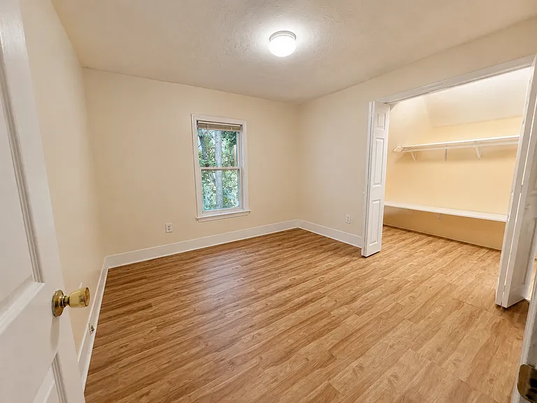 30 Ekman St #3 — Photo 8