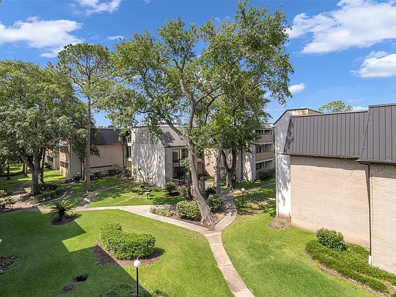2nd image of 8433 Hearth Dr APT 35