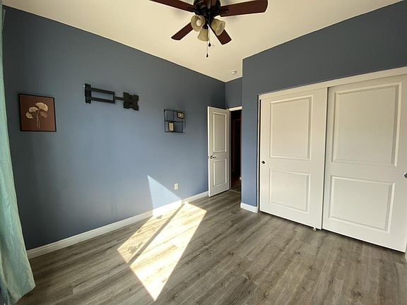 5th image of 17061 Elaine Ct