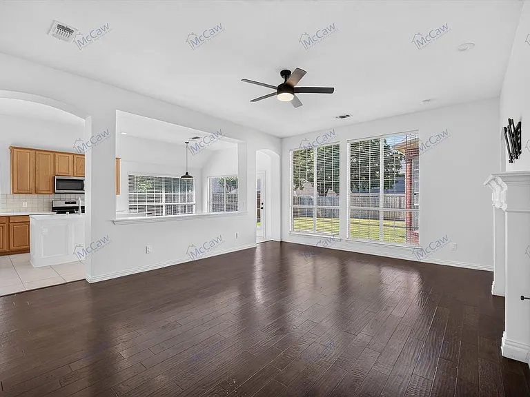 8009 Owl Creek Ln — Photo 6