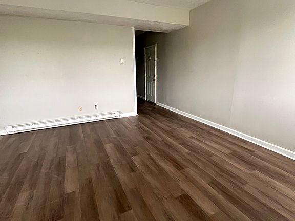 2nd image of 160 S Killarney Ln #2