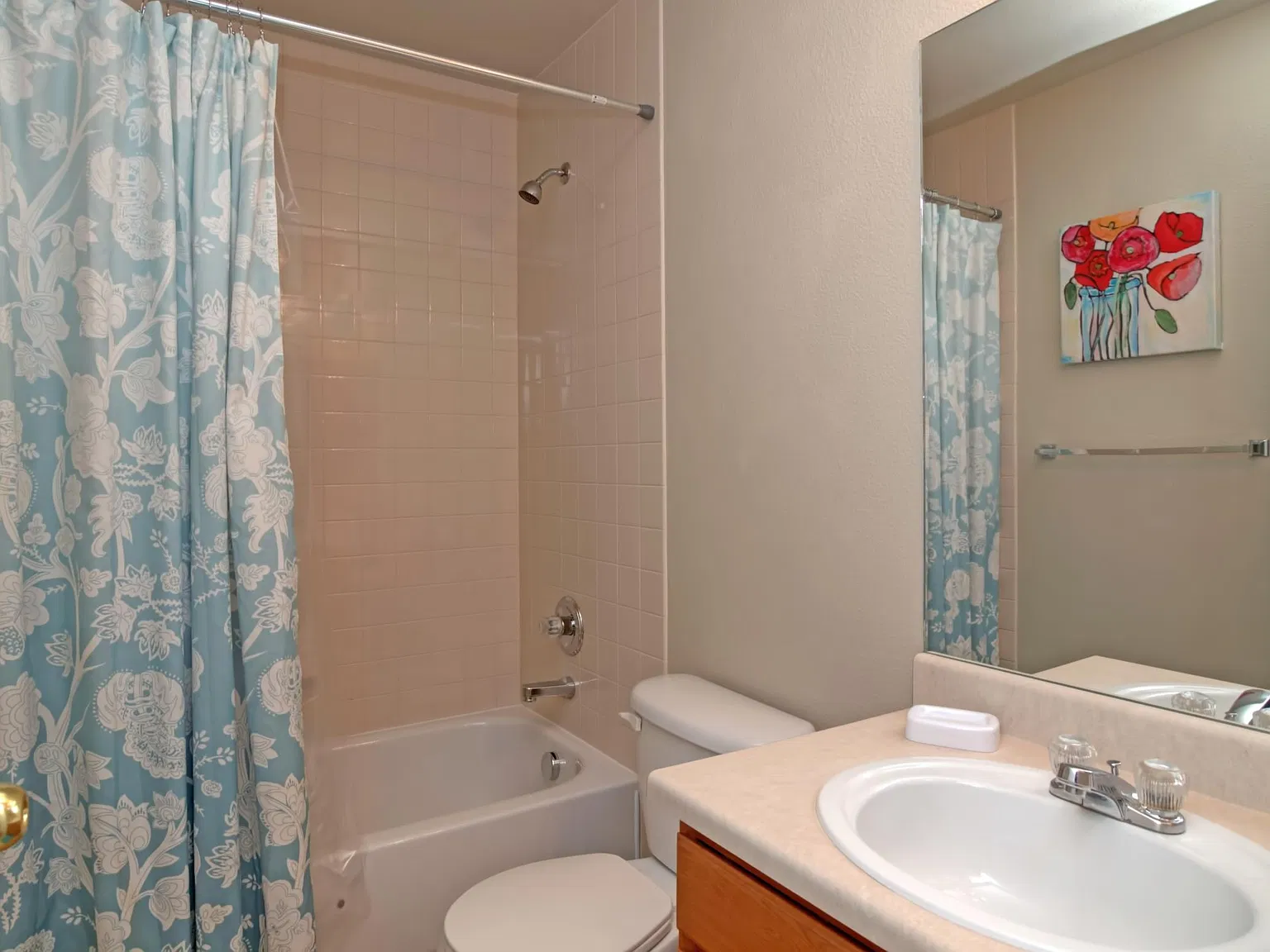 3 bed, 1455 sqft, $1,875 — Photo 3