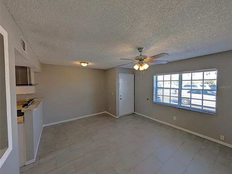 6415 S Roberts Ave #103 — Photo 3