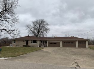 4650 E Base Rd, Columbus, IN 47201