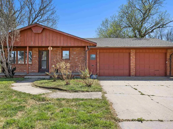 27 E Williams Ave, South Hutchinson, KS 67505