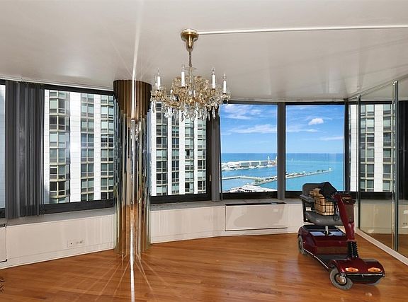 4th image of 155 N Harbor Dr #2203-04