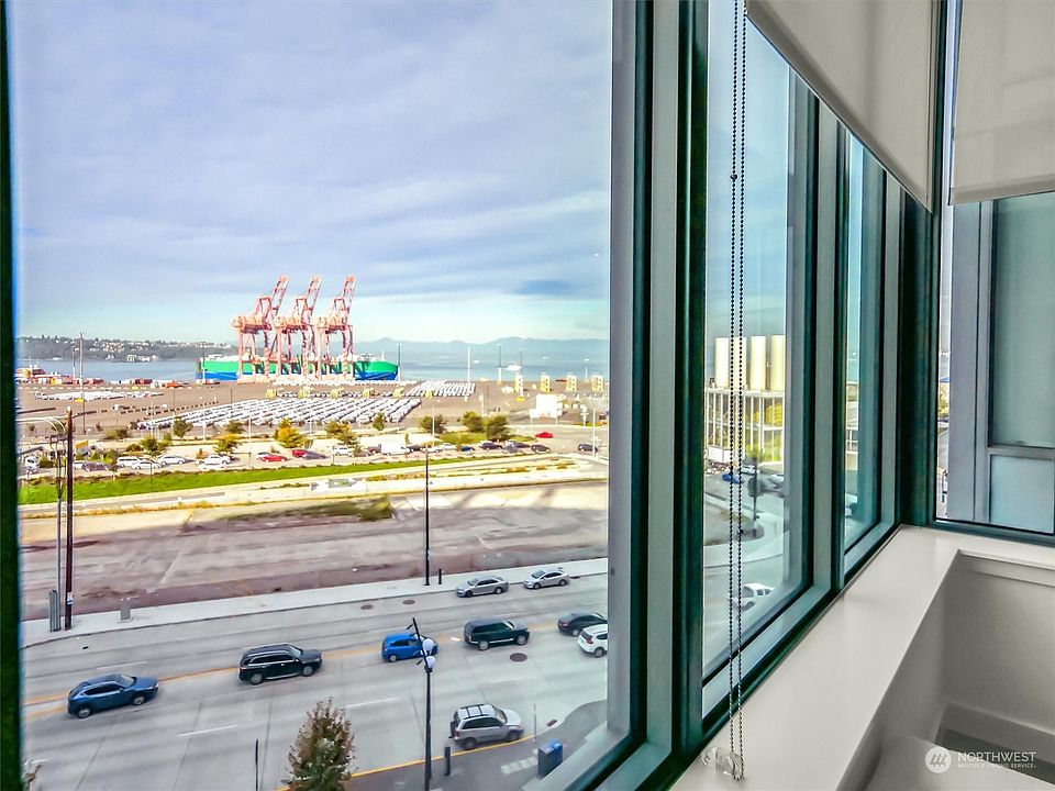 1st image of 590 1st Avenue S #806