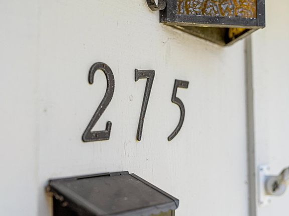 3rd image of 275 Jaggers Dr