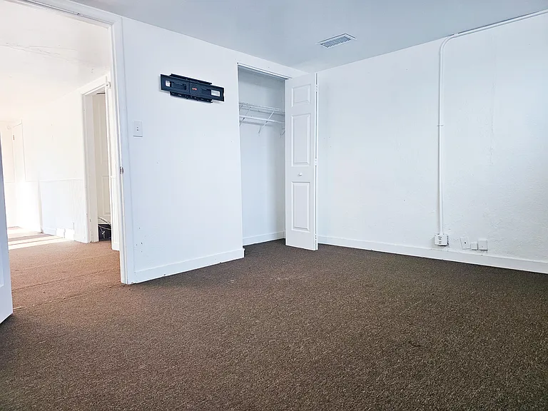 3601 W 20th Ave — Photo 3