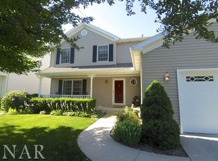 17 Prenzler Dr, Bloomington, IL