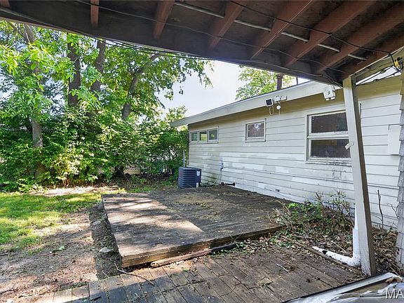 2nd image of 16 Brightwell Ct