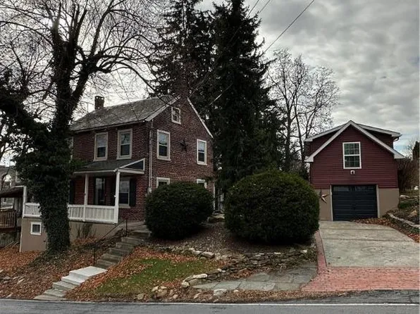 5930 Kings Hwy S, Zionsville, PA 18092