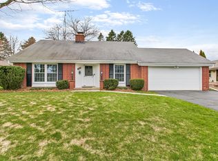 4738 Alcyn Dr, Racine, WI 53402