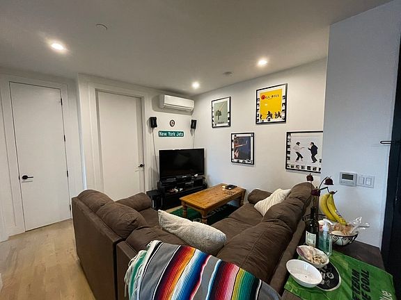 2nd image of 188 Humboldt St #5BB