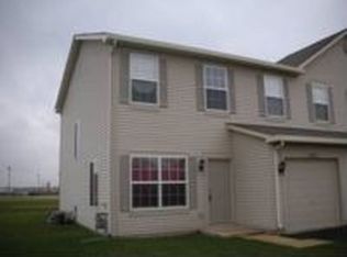 2821 St Annes Dr, Montgomery, IL 60538