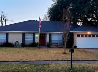 1408 Akron Dr, Bossier City, LA 71112