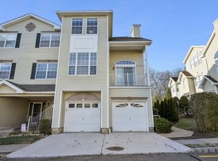 52 Wildflower Ln #52, Morristown, NJ 07960