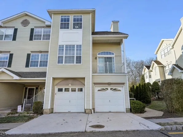 52 Wildflower Ln #52, Morristown, NJ 07960