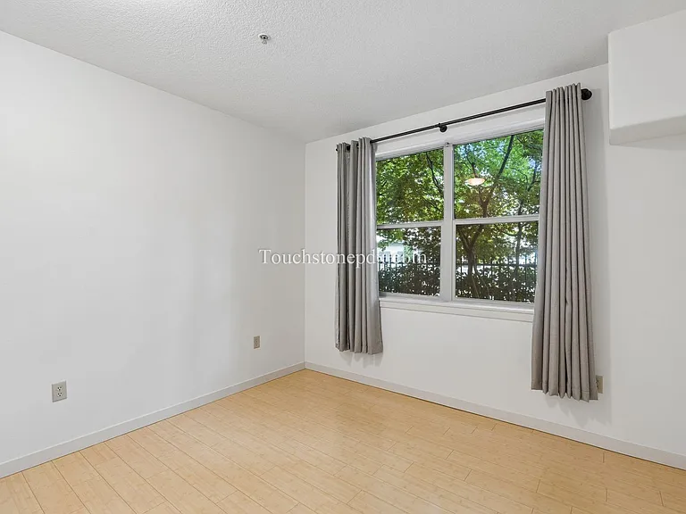 400 NE 100th Ave #109 — Photo 16