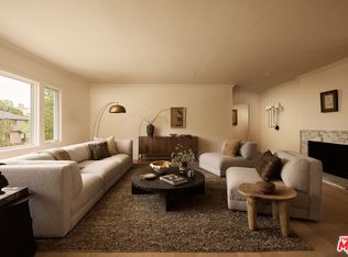 241 S Bentley Ave, Los Angeles, CA 90049