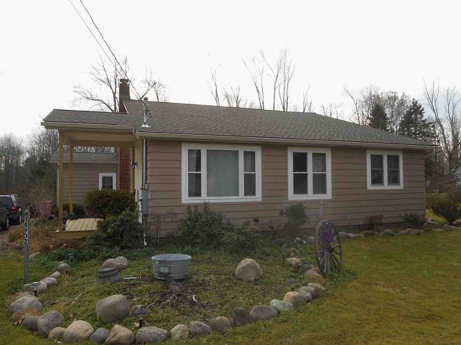 1st image of 14902 Beechwood Dr
