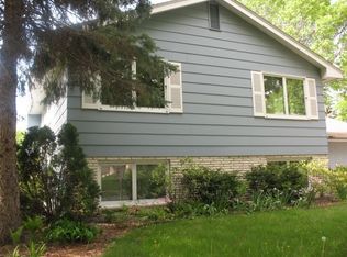 818 27th St NW, Rochester, MN 55901