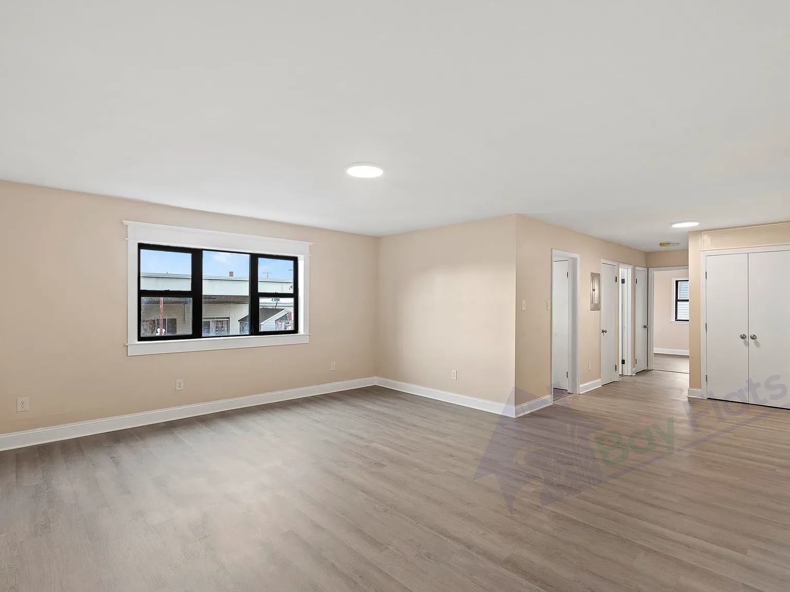 2 bed, 900 sqft, $1,800 — Photo 4