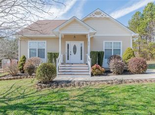 450 Mae Stone Dr, Kernersville, NC 27284