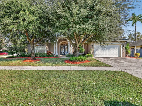 1500 Firethorn Dr, Wellington, FL 33414