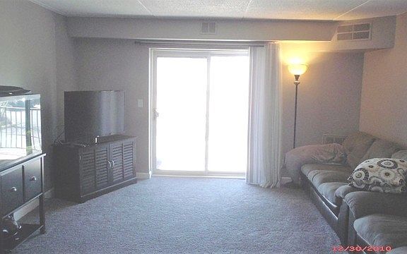 5th image of 1 Bloomingdale Pl APT 205