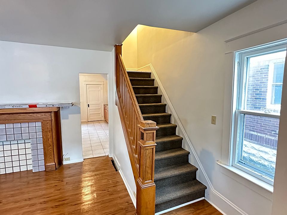 1st image of 2627 Van Buren Ave