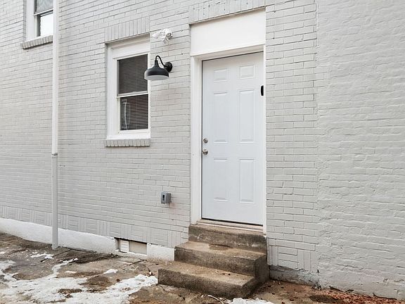 2nd image of 220-222 8th St Rear 220