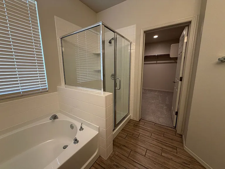 1864 Brookshire Dr — Photo 14