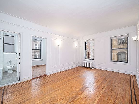 3rd image of 225 Bennett Ave APT 3N