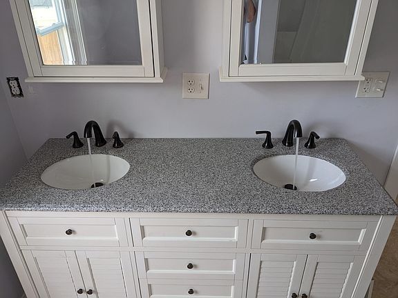 Double vanity in bathroom